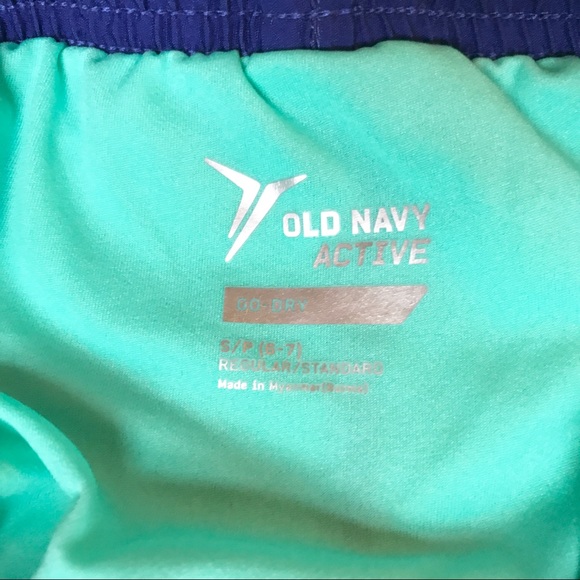 Girls Old Navy EUC Active Shorts - Picture 2 of 3